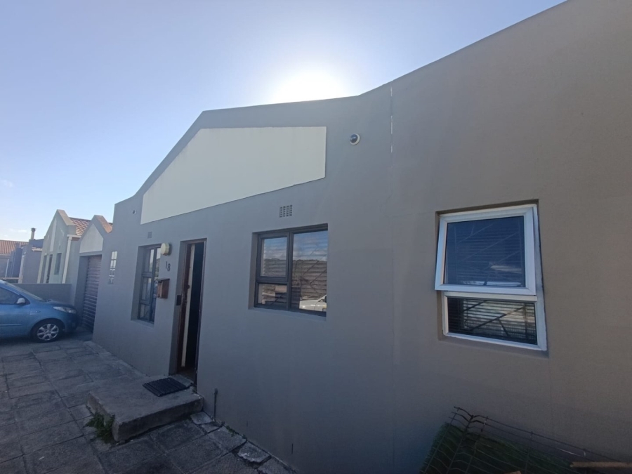3 Bedroom Property for Sale in Strandfontein Western Cape